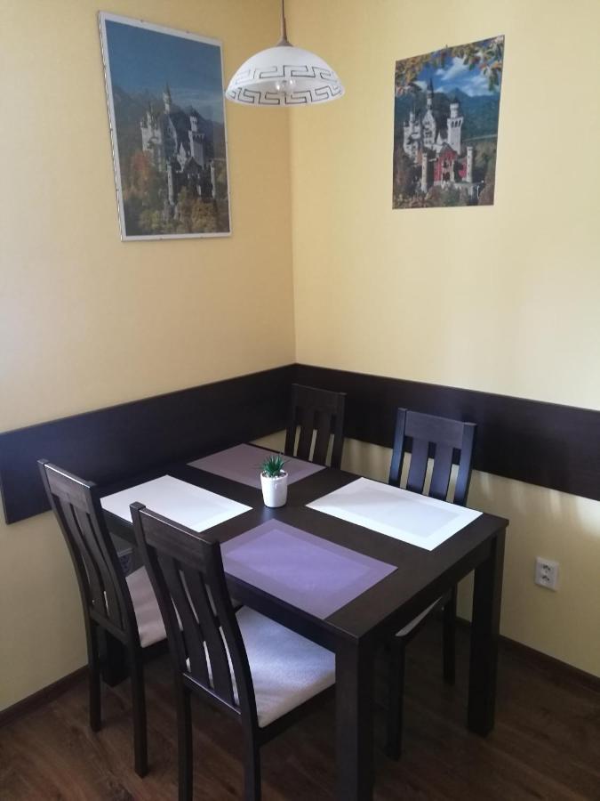 Apartman 66 V Tichej Lokalite ลิฟตอฟสกีมิคูลาช ภายนอก รูปภาพ